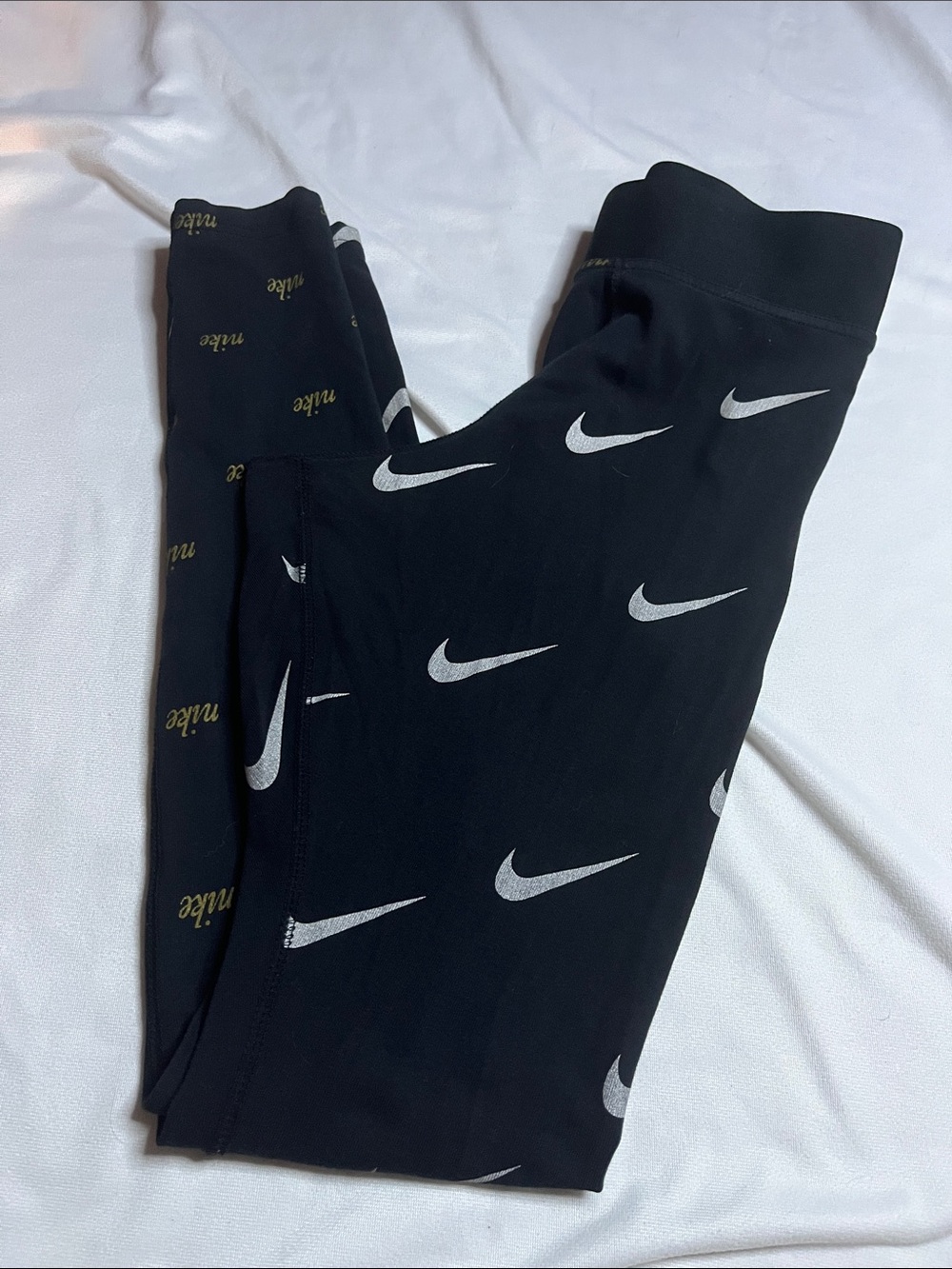 Nike Leg-a-See Foil Leggings